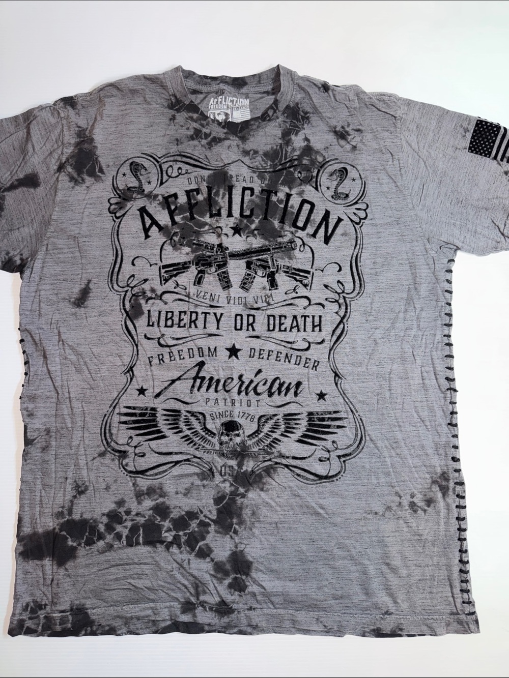 Affliction Men’s Gray and Black Graphic Tee - Liberty Or Death